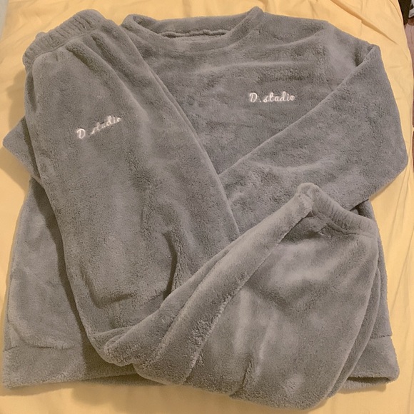 Medium Lounge Pyjama Gray set - Picture 3 of 4
